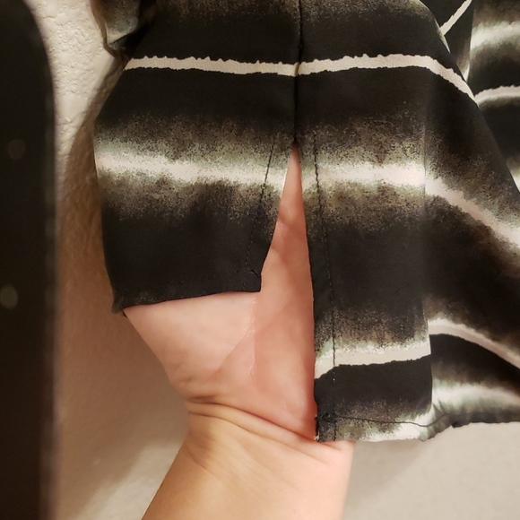 Women's Blouse - Picture 3 of 3